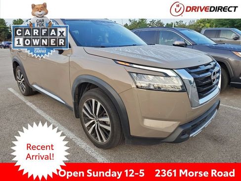 Used 2024 Nissan Pathfinder Platinum AWD/4WD image 1
