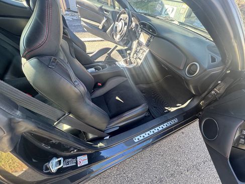 Used 2017 Subaru BRZ Limited w/ Popular Package #3 image 26