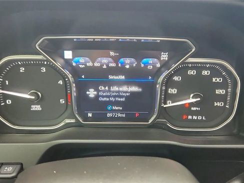 Used 2022 GMC Sierra 2500 AT4 w/ AT4 Premium Plus Package image 10