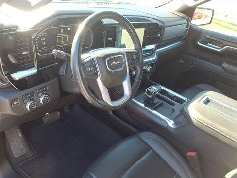 Used 2022 GMC Sierra 1500 SLT w/ SLT Convenience Package AWD/4WD image 6