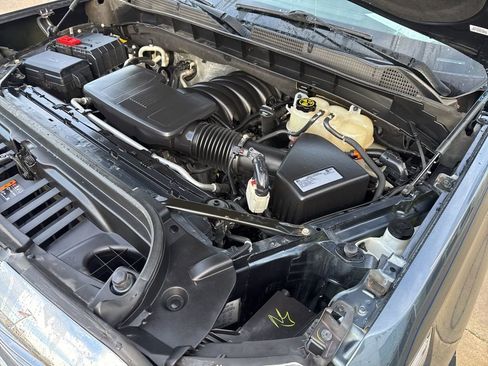 Used 2020 GMC Sierra 1500 SLT w/ SLT Premium Package image 32