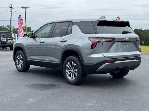 Used 2025 Chevrolet Equinox LT w/ Safety and Technology Package image 5