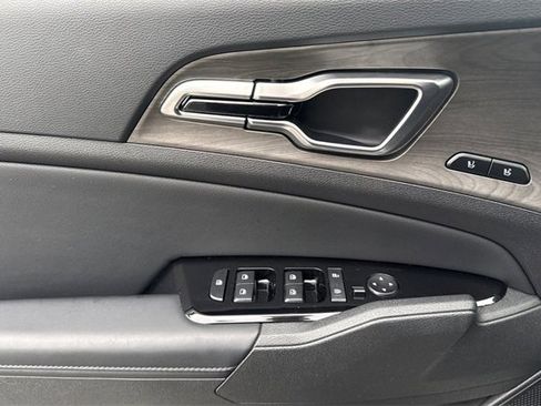 Certified 2023 Kia Sportage X-Line Prestige image 13
