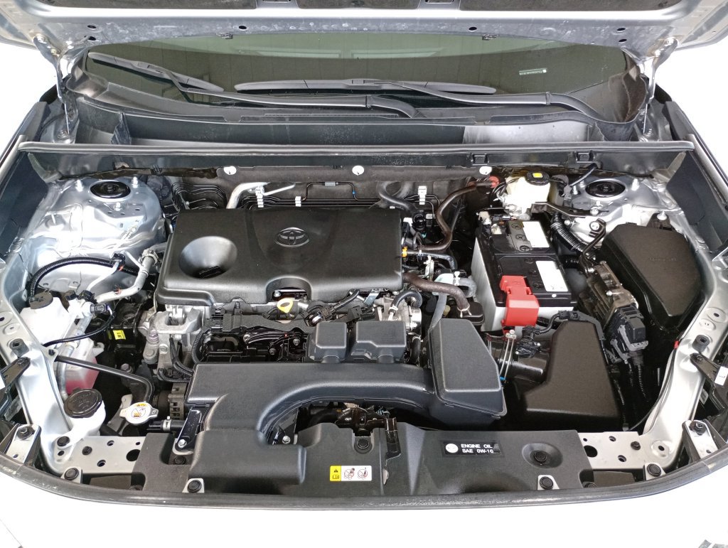 Used 2024 Toyota RAV4 XLE Premium FWD image 34