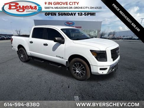 Used 2022 Nissan Titan SV w/ SV Convenience Package AWD/4WD image 1