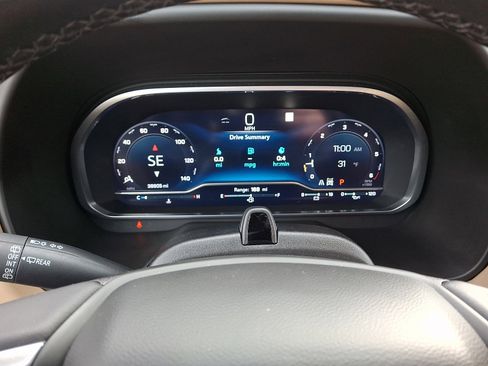 Certified 2023 Chevrolet Suburban Premier w/ Advanced Technology Package image 22