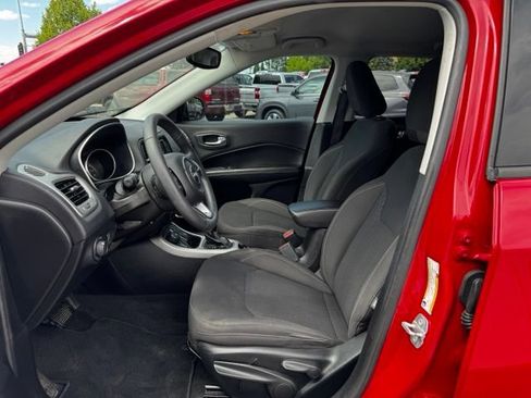 Used 2018 Jeep Compass Sport AWD/4WD image 18