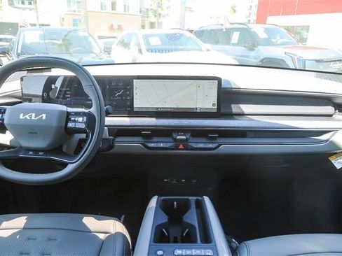 New 2026 Kia EV9 Wind image 12