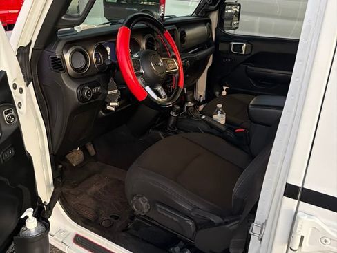 Used 2020 Jeep Gladiator Sport w/ Quick Order Package 24S AWD/4WD image 8