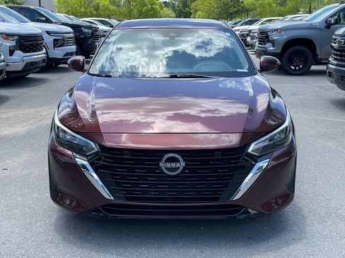 Used 2025 Nissan Sentra SV FWD image 2