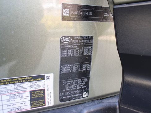 Used 2021 Land Rover Defender 110 SE image 52