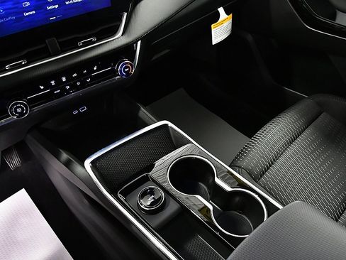 New 2026 Chevrolet Equinox LT w/ LPO, Floor Liner Package image 21