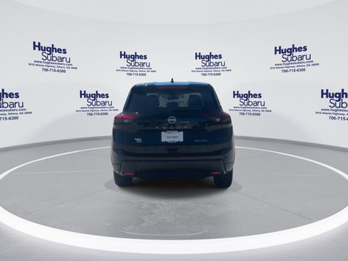 Used 2024 Nissan Rogue SV image 9