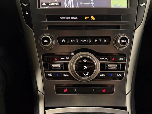 Used 2018 Lincoln MKZ Select w/ Technology Package FWD image 14