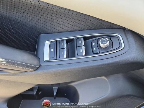 Used 2022 Subaru Ascent Limited w/ Technology Package AWD/4WD image 16