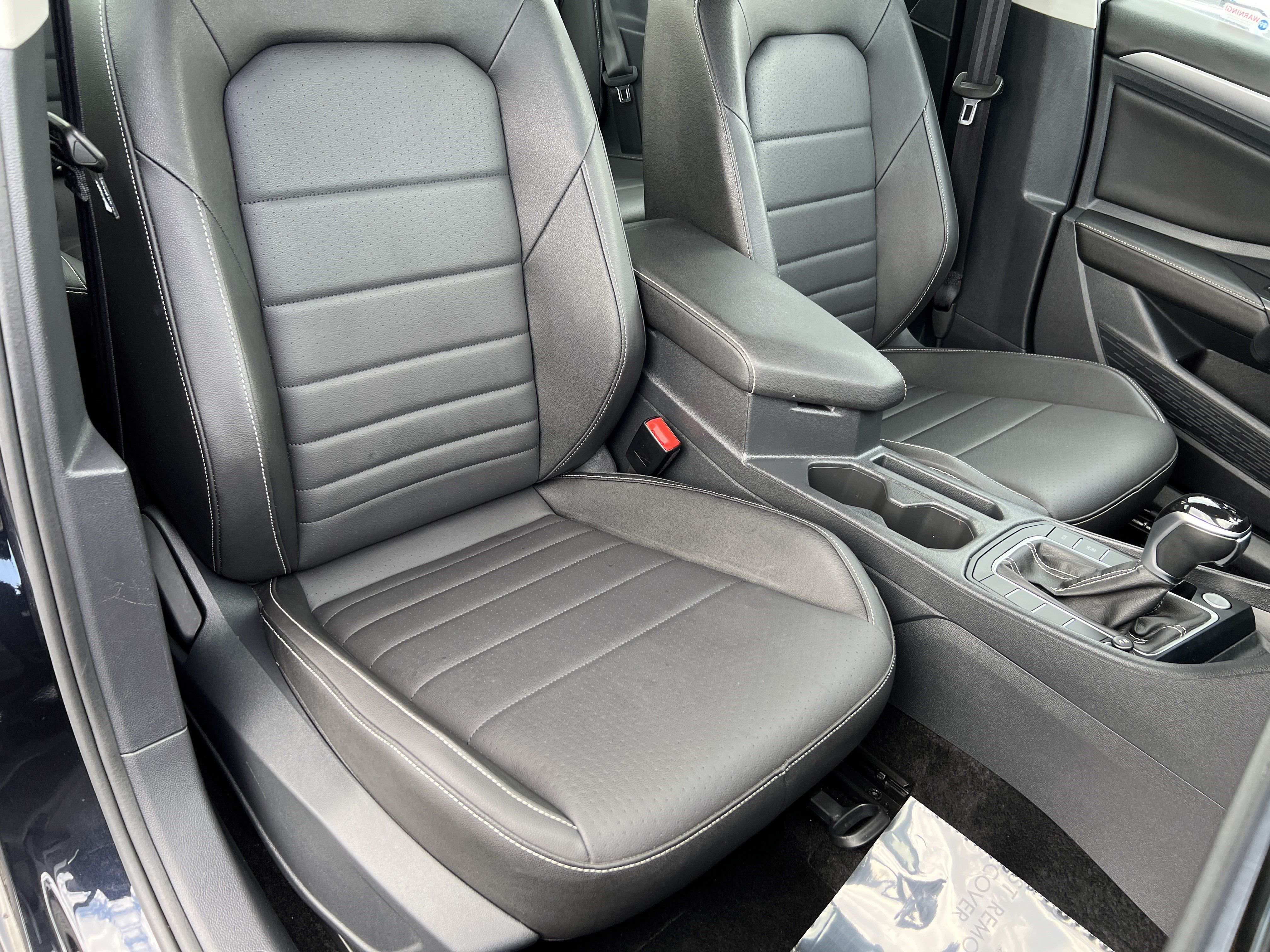 Used 2024 Volkswagen Jetta SE FWD image 21