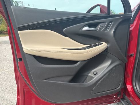 Used 2017 Buick Envision Essence image 12