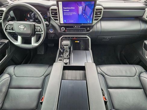 Used 2024 Toyota Sequoia Platinum image 20