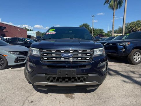 Used 2017 Ford Explorer Limited AWD/4WD image 2