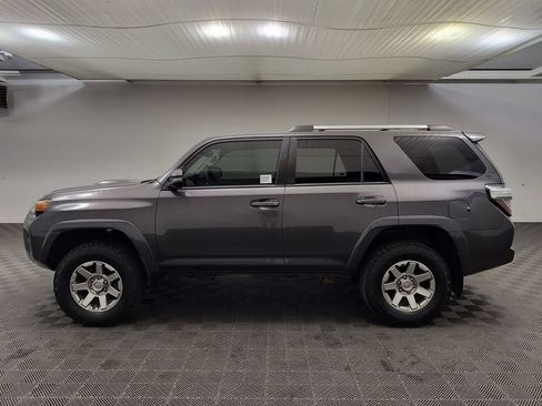 Used 2016 Toyota 4Runner Trail Premium AWD/4WD image 2