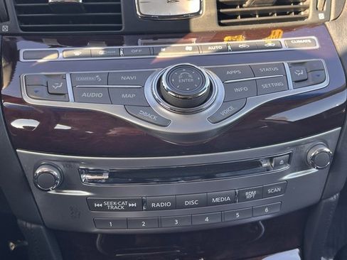 Certified 2019 INFINITI Q70 Luxe image 19