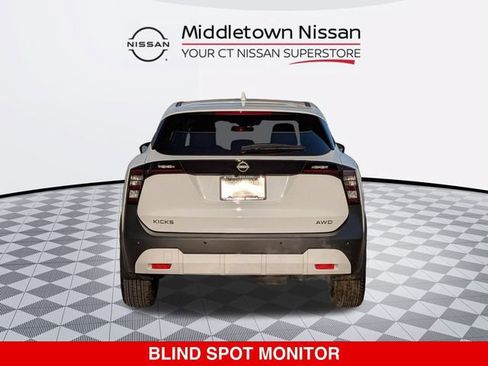 Certified 2025 Nissan Kicks SV AWD/4WD image 5
