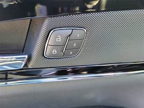 Certified 2022 Lincoln Nautilus Reserve image 10