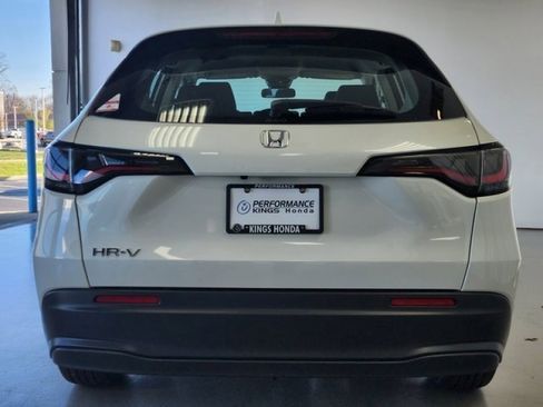 Certified 2025 Honda HR-V LX image 27