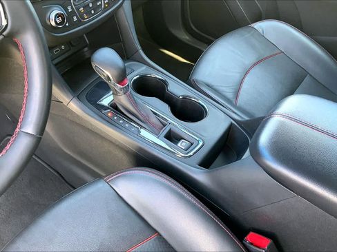 Used 2023 Chevrolet Equinox RS w/ RS Leather Package image 17