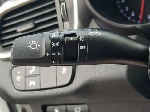 Used 2019 Kia Sorento EX image 26