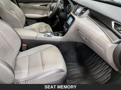 Used 2023 INFINITI QX50 Luxe AWD/4WD image 33