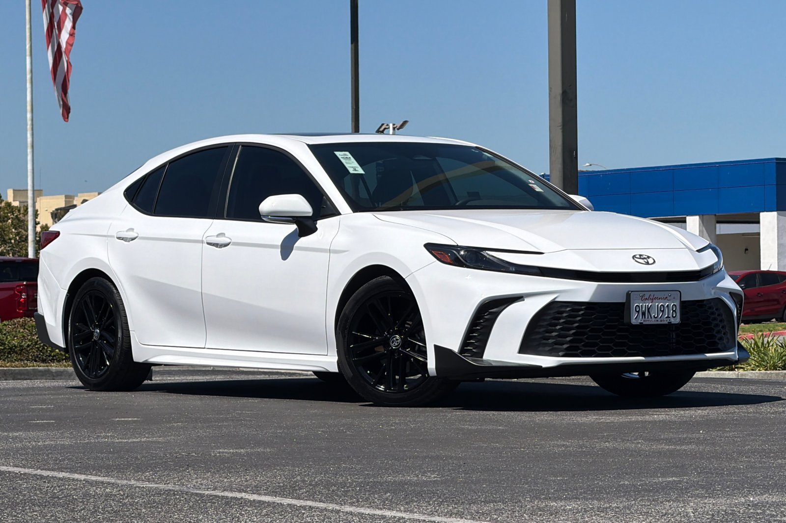 Used 2026 Toyota Camry SE w/ Convenience Package FWD image 2