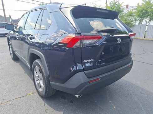 Used 2025 Toyota RAV4 XLE AWD/4WD image 5