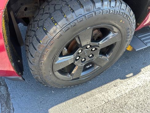 Used 2007 Chevrolet Tahoe LTZ w/ LTZ Preferred Equipment Group image 10