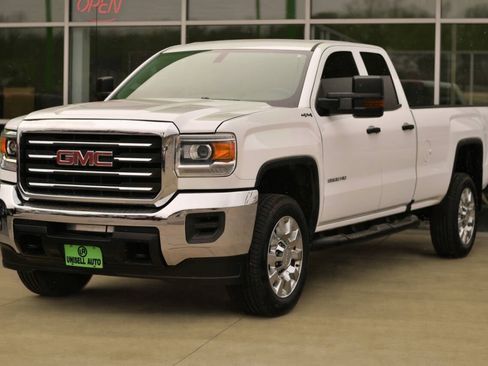 Used 2019 GMC Sierra 2500 4x4 Double Cab w/ Sierra Convenience Package image 3