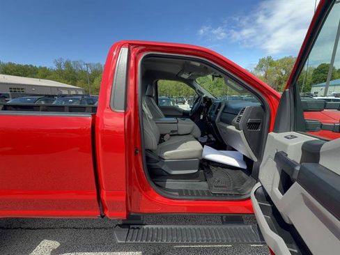 Used 2017 Ford F250 XL w/ Power Equipment Group AWD/4WD image 20