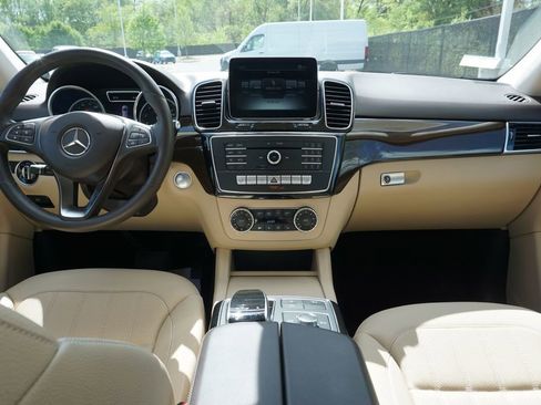 Used 2018 Mercedes-Benz GLE 350 4MATIC image 24