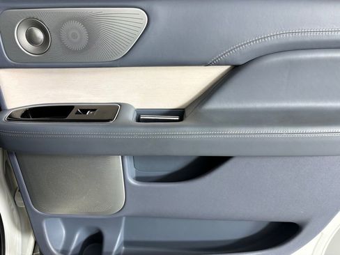 Used 2022 Lincoln Navigator L Black Label image 15