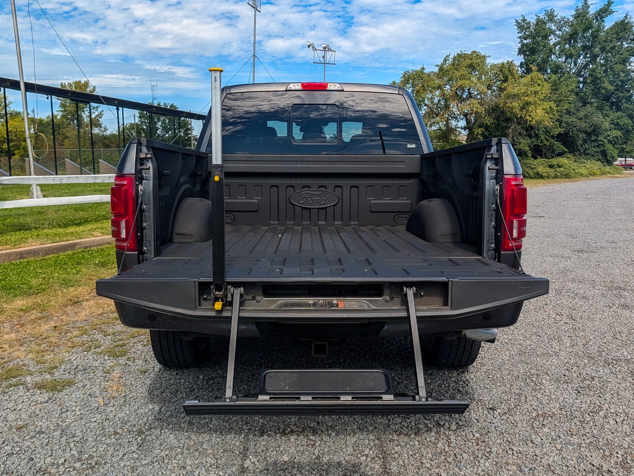 Used 2016 Ford F150 Limited w/ Trailer Tow Package AWD/4WD image 7