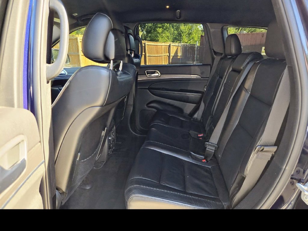 Used 2018 Jeep Grand Cherokee Limited AWD/4WD image 12