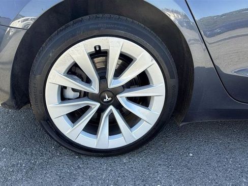 Used 2022 Tesla Model 3 Long Range image 9