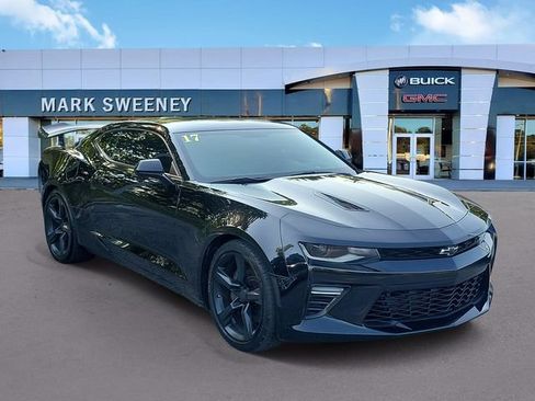 Used 2017 Chevrolet Camaro SS RWD image 3
