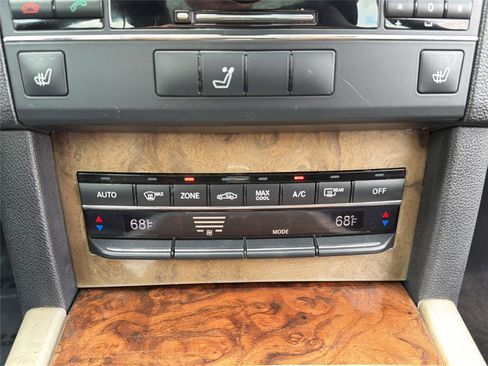 Used 2011 Mercedes-Benz E 350 4MATIC Wagon image 18