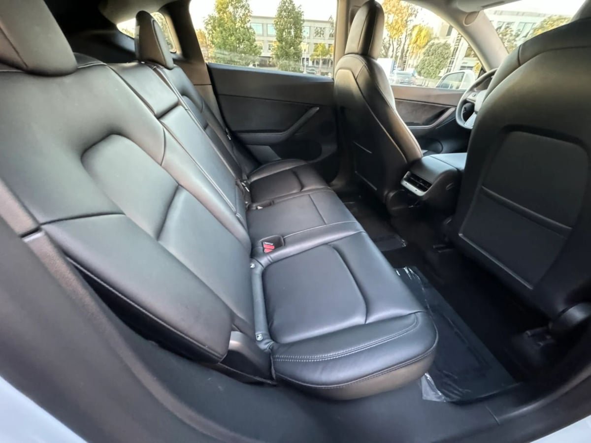 Used 2023 Tesla Model Y Long Range AWD/4WD image 13