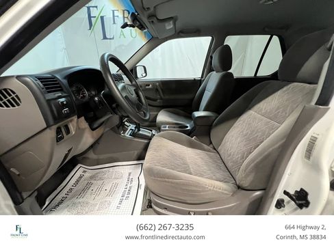 Used 2004 Isuzu Rodeo S RWD image 12