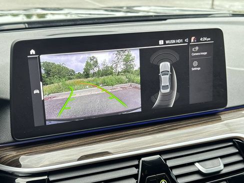 Used 2023 BMW 540i xDrive w/ Executive Package AWD/4WD image 24