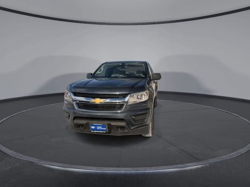 Used 2018 Chevrolet Colorado W/T w/ WT Convenience Package image 3