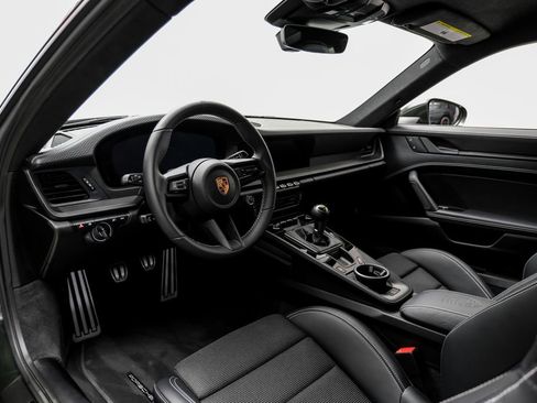 Used 2026 Porsche 911 GT3 RWD image 7