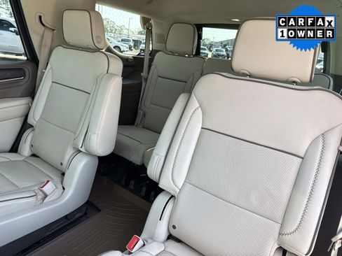 Used 2023 GMC Yukon Denali image 15
