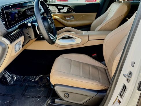 Used 2024 Mercedes-Benz GLS 450 4MATIC image 26